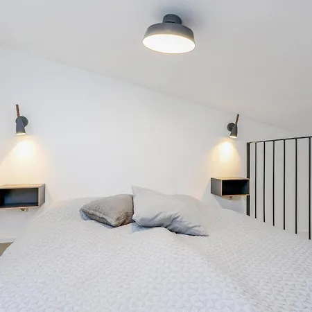 Holiday home Awesome In Lembruch-duemmer With Kitchen
